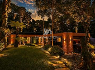 Casa · 320m² · 2 Vagas · CASA DE ALTO PADRÃO EM CONDOMÍNIO FECHADO