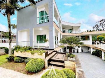 Casa · 534m² · 6 Quartos · 4 Vagas · Uma casa surpreendente