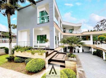 Casa · 534m² · 6 Quartos · 4 Vagas · Uma casa surpreendente