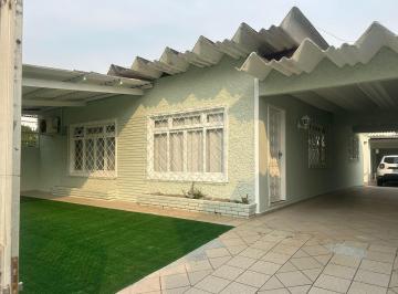 Casa · 200m² · 3 Quartos · 5 Vagas · APROVEITE!!!! Casa com 01 suíte + 02 dormitórios, piscina e edícula no bairro Fazenda