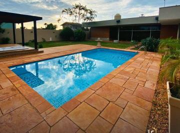 Casa · 562m² · 4 Quartos · 4 Vagas · **Casa Residencial e Comercial no Bairro Primavera: Versatilidade e Conforto em Um Só Lugar!**