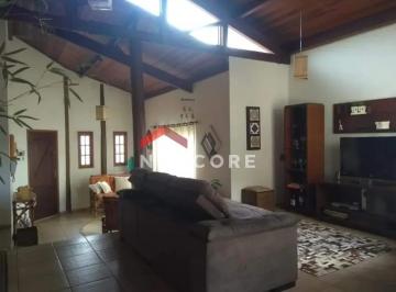 Casa · 244m² · 3 Quartos · 6 Vagas · Casa em  Rua José Dal Farra - Chácara Floresta - Botucatu/SP