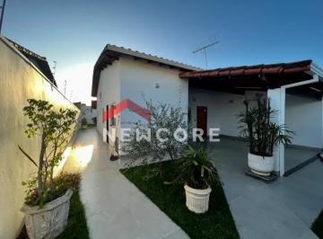 Casa · 130m² · 3 Quartos · 3 Vagas · Casa em  Rua Sebastião Alves Nunes - Segismundo Pereira - Uberlândia/MG