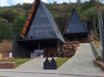 Casa de 2 quartos, Nova Petrópolis · Cabanas à venda no bairro Pousada da Neve