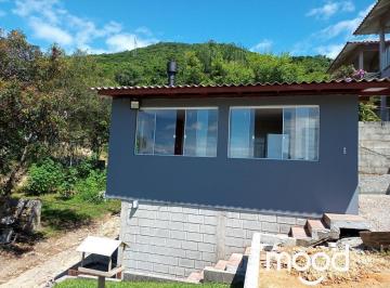 0 · Casa no Ribeirão da Ilha com vista para o mar