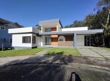 Casa · 216m² · 2 Vagas · CASA 3 SUITES
