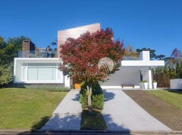 Casa · 300m² · 2 Vagas · CASA 4 DORMITÓRIOS