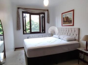 Casa · 186m² · 2 Vagas · CASA 4 DORMITÓRIOS NO CORAÇÃO DE GRAMADO