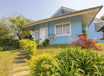 Casa · 406m² · 3 Quartos · 4 Vagas · Casa com amplo quintal à venda com 3 quartos sendo