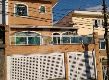 Casa · 240m² · 3 Quartos · 3 Vagas · Sobradão á Venda