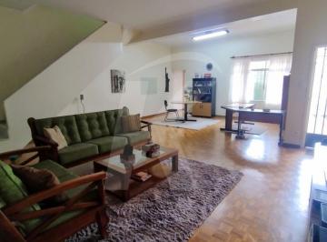 Casa · 230m² · 4 Quartos · 4 Vagas · Sobrado 4 dormitórios sendo 2 suítes e 4 vagas na Parada Inglesa