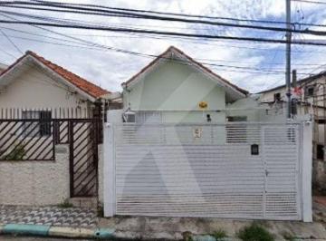 Casa · 54m² · 1 Quarto · 1 Vaga · Casa de 1 dormitório, sala, cozinha, banheiro e 1 vaga próximo metrô Tucuruvi