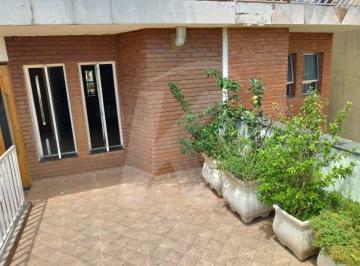 Casa · 250m² · 3 Quartos · 6 Vagas · Sobrado com  3 dormitórios, sendo 1 suite, 6 vagas de garagem na Vila Gustavo