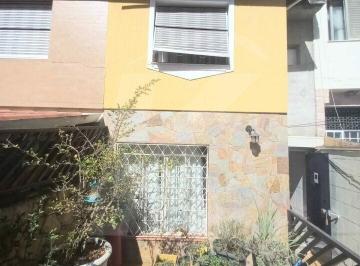 Casa · 150m² · 3 Quartos · 1 Vaga · Sobrado 3 dormitórios, 1 vaga, quintal e churrasqueira em região privilegiada da Água Fria!