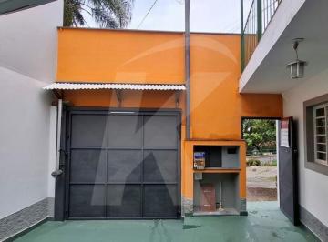Casa · 226m² · 2 Quartos · 1 Vaga · Casa para locação com 2 quartos, sendo 1 suíte, sala ampla e 1 vaga no bairro Parada Inglesa