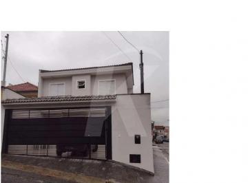 Casa · 80m² · 2 Quartos · 3 Vagas · Sobrado 2 suítes, Quintal com Churrasqueira, 3 Vagas de Garagem na Vila Nivi
