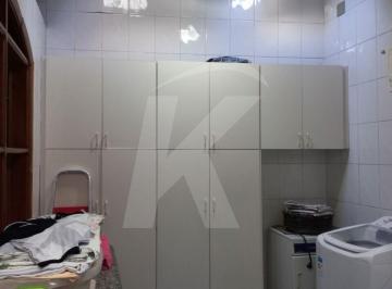 Casa · 387m² · 4 Quartos · 6 Vagas · Casa com 4 salas 4 Quartos e 6 banheiros à Venda, 387 m²