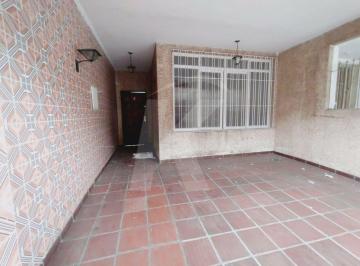 Casa · 120m² · 2 Quartos · 2 Vagas · Sobrado com 2 dormitórios, 2 vagas, 2 wc e quintal na região de Santana próximo do metrô Carandiru