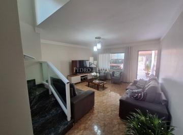 Casa · 160m² · 4 Quartos · 3 Vagas · Sobrado á venda conta  com 160 m²  construção, 4 quartos sendo 1 suíte e 3 vagas de garagem na Penha
