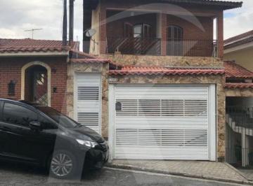 Casa · 183m² · 3 Quartos · 4 Vagas · Sobrado à venda no Tucuruvi, com 3 quartos, 4 vagas de garagem.