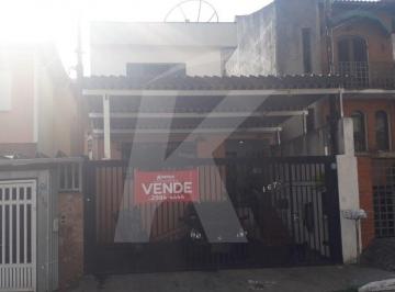 Casa · 120m² · 3 Quartos · 2 Vagas · Sobrado á Venda com 3 quartos e 2 vagas no Bairro da Água Fria.