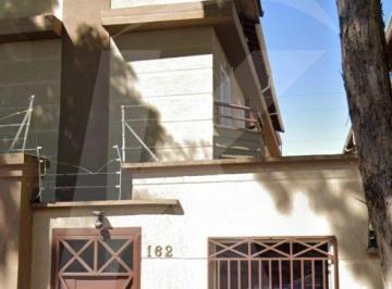 Casa · 220m² · 3 Quartos · 4 Vagas · Conforto e Segurança: Casa de 220m² em Condomínio Fechado com 3 Dormitórios e 4 Vagas