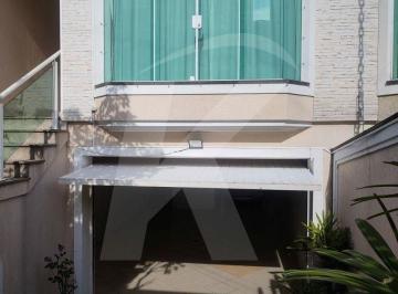 Casa · 224m² · 3 Quartos · 5 Vagas · Sobrado Santana
