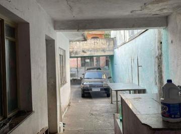 Casa · 116m² · 4 Quartos · 8 Vagas · Duas casas, 4 dormitórios, 2 salas, 2 banheiros e 8 vagas, Peri