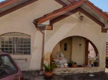 Casa · 126m² · 3 Quartos · 2 Vagas · Casa em área de 200m2 com 3 dormitórios, 2 vagas, quintal próximo do metro Tucuruvi
