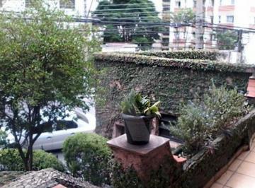 Casa · 180m² · 3 Quartos · 3 Vagas · Terreno comercial ! zoneamento ZC. Aceita permuta!