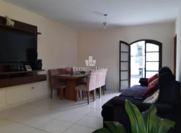 Casa · 330m² · 4 Quartos · 3 Vagas · Sobrado na região da Entre Rios - Ponte Rasa