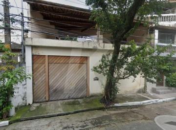 Casa · 186m² · 4 Quartos · 3 Vagas · Casa com 2 moradias, 4 dormitórios, 1 suíte, 3 vagas na Cachoeirinha