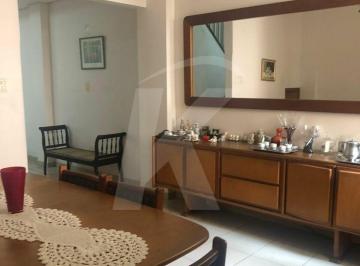 Casa · 200m² · 3 Quartos · 2 Vagas · Casa ampla e confortável em Santana