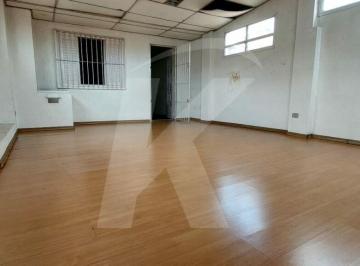 Casa · 115m² · 4 Quartos · 1 Vaga · Sobrado comercial / residencial, com 200 metros de área construída, (7 salas) ou 4 dormitórios e mai
