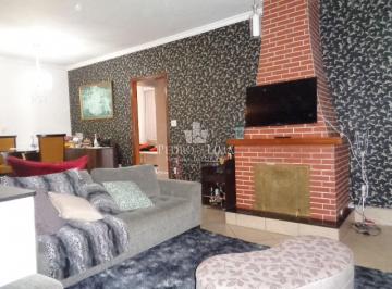 Casa · 600m² · 3 Quartos · 8 Vagas · Casa Assobrada, contendo 3 Suites, 2 Quartos e 8 vagas na Penha