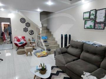Casa · 480m² · 5 Quartos · 2 Vagas · São 3 imóveis independentes em um só lugar!