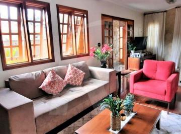 Casa · 244m² · 3 Quartos · 6 Vagas · Sobrado com 3 quartos , sendo 1 suíte, 6 vagas de garagem, churrasqueira e piscina no Tucuruvi