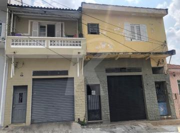 Casa · 240m² · 6 Quartos · 3 Vagas · Excelente imóvel para renda - 4 casas no terreno