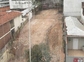 Terreno · 673m² · Terreno com 673 m2, sendo 13,2 mts de frente por 51 mts de fundos no bairro Santana