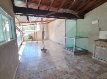 Casa · 180m² · 3 Quartos · 2 Vagas · Casa Térrea de 180 mts², 3 quartos (1 suíte), 2 vagas, no Lauzane Paulista