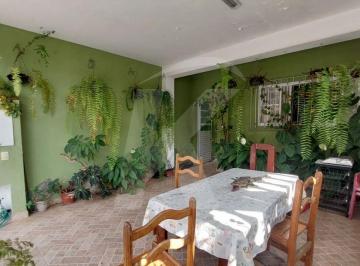 Casa · 100m² · 2 Quartos · 2 Vagas · Casa térrea com 2 Dormitório, 2 Vagas na Vila Gustavo