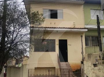 Casa · 120m² · 5 Quartos · 2 Vagas · Sobrado 3 Dormitórios, 2 Vagas na Vila Gustavo!