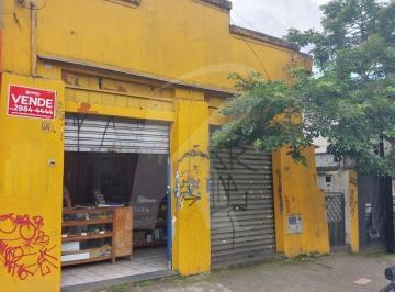 Casa · 300m² · 3 Quartos · Imóvel para Renda com; Salão e mais 3 casas ,Residencial e Comercial na Vila Gustavo