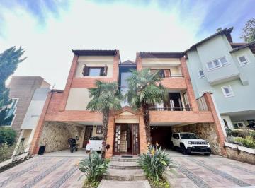 Casa · 300m² · 3 Quartos · 8 Vagas · Sobrado de Alto Padrão em Condomínio Fechado à Venda no Tucuruvi, 3 Suítes e Garagem para 8 Veículos