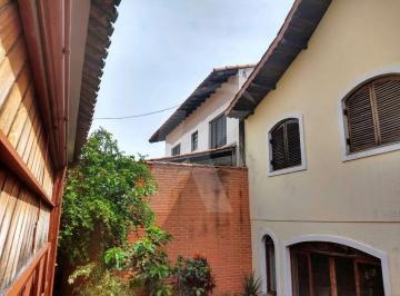 Casa · 222m² · 3 Quartos · 3 Vagas · Sobrado de 3 dormitórios com 3 vagas no bairro do Horto.