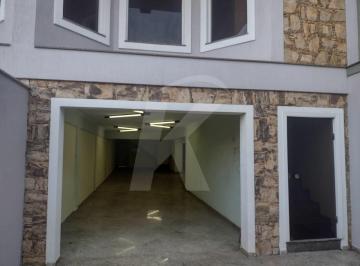 Casa · 234m² · 3 Quartos · 6 Vagas · Sobrado 234m² área Construída 3 quartos com suíte, varanda  6 vagas Tucuruvi