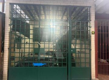 Casa · 132m² · 4 Quartos · 2 Vagas · Sobrado - 4 dormitórios, 2 vagas