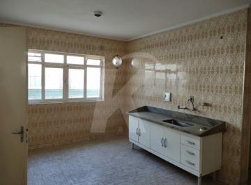Casa · 180m² · 3 Quartos · 4 Vagas · Sobrado espaçoso com 3 dormitórios e 4 vagas na Vila Medeiros