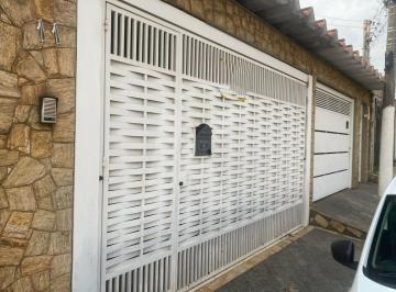 Casa · 128m² · 4 Quartos · 2 Vagas · Imóvel á Venda com 4 Dormitórios, 4 Banheiros e 2 Vagas