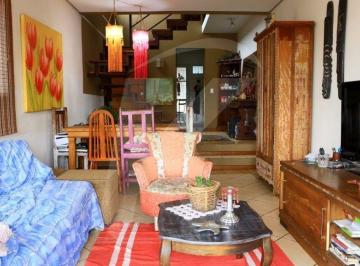 Casa · 133m² · 3 Quartos · 3 Vagas · Excelente sobrado com  3 dormitórios, pomar e área gourmet - Tremembé